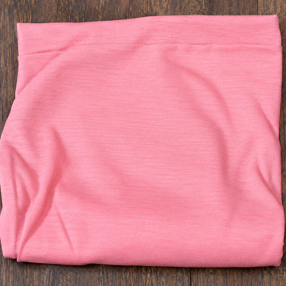 Pink Kids Makhna Hijab in stretchable cotton jersey with an easy pinless pull-on design