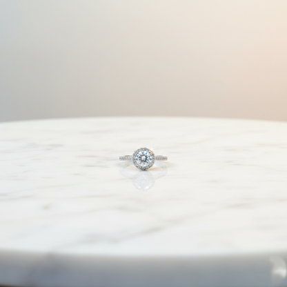 Round halo zircon adjustable silver luxury ring with pavé band